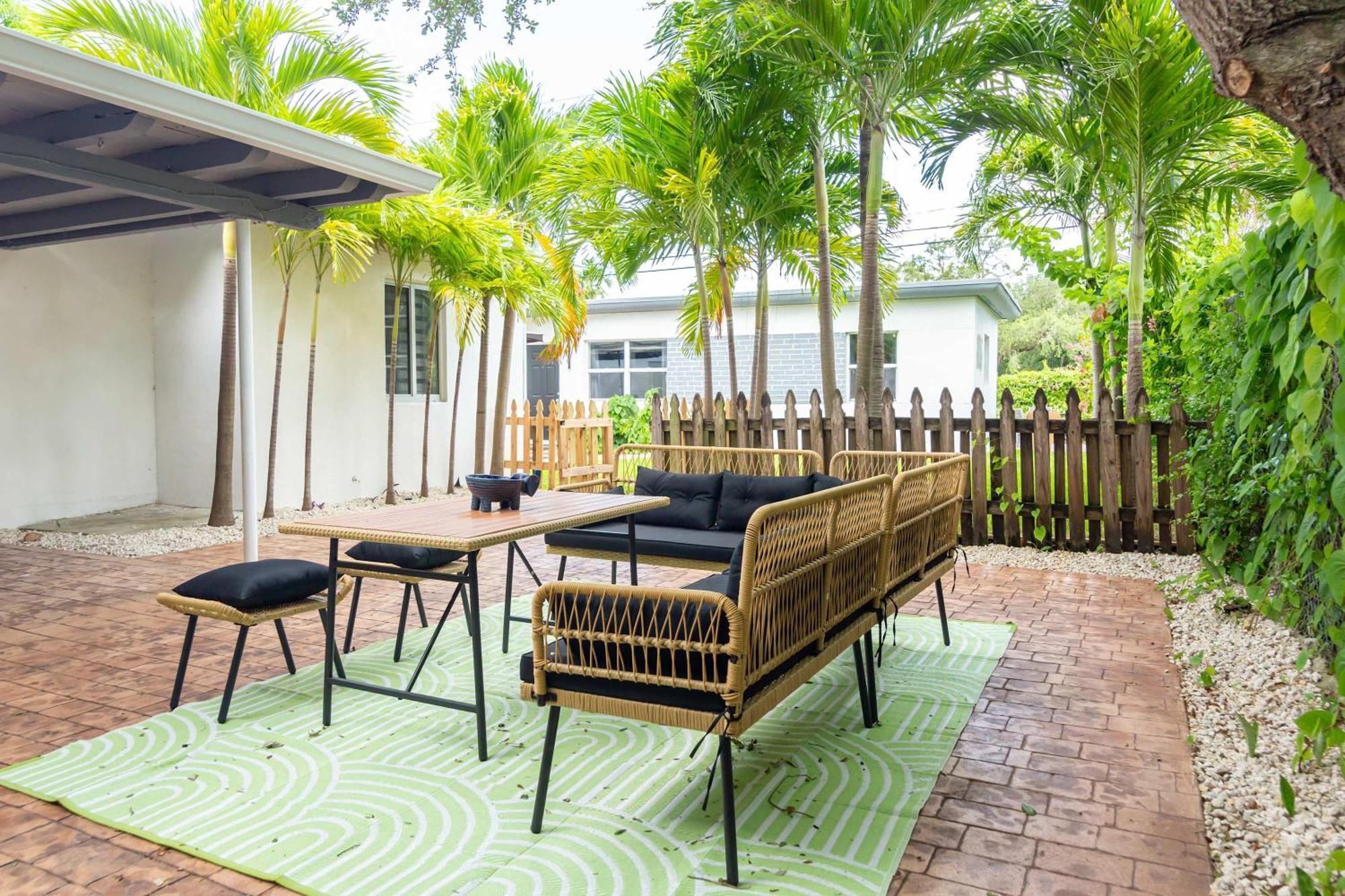 Serene Cottage Retreat, Ideal For Couples & Solo ไมอามี ภายนอก รูปภาพ
